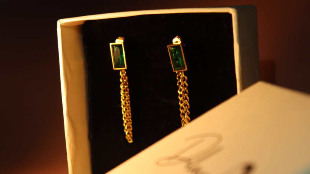 dilaraa-18k-gold-plated-cuban-chain-earrings