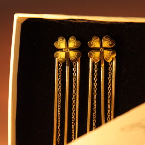 Dilaraa 18K Gold Plated Clover Earrings