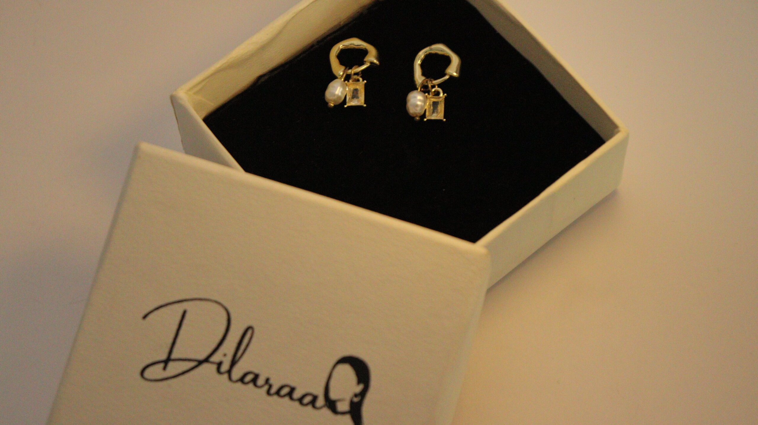 dilaraa-crystal-pearl-charm-earrings