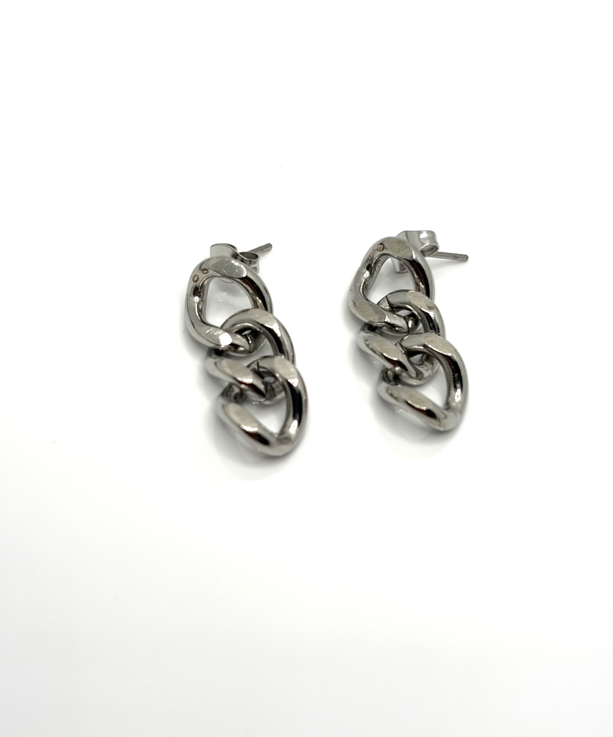 dilaraa-stainless-steel-cuban-link-chain-earrings