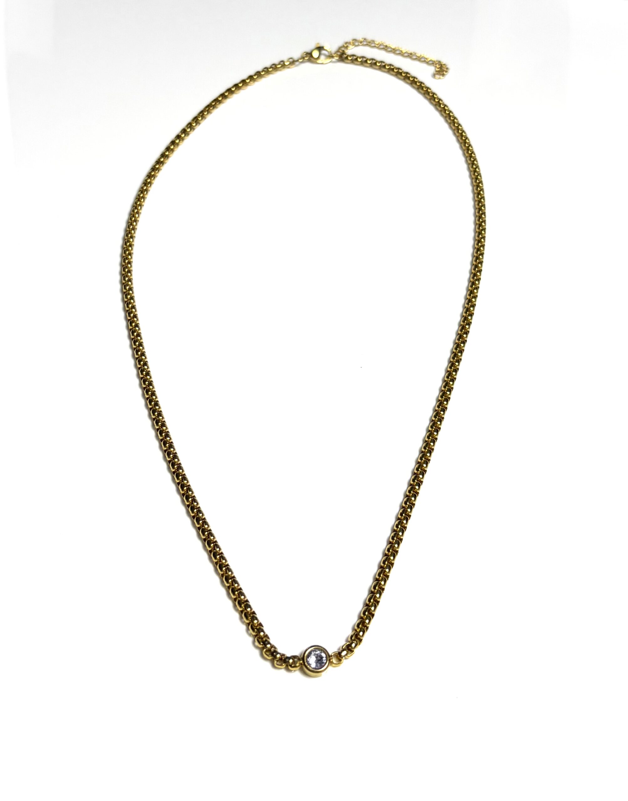 dilaraa-18k-gold-plated-celeste-bezel-necklace