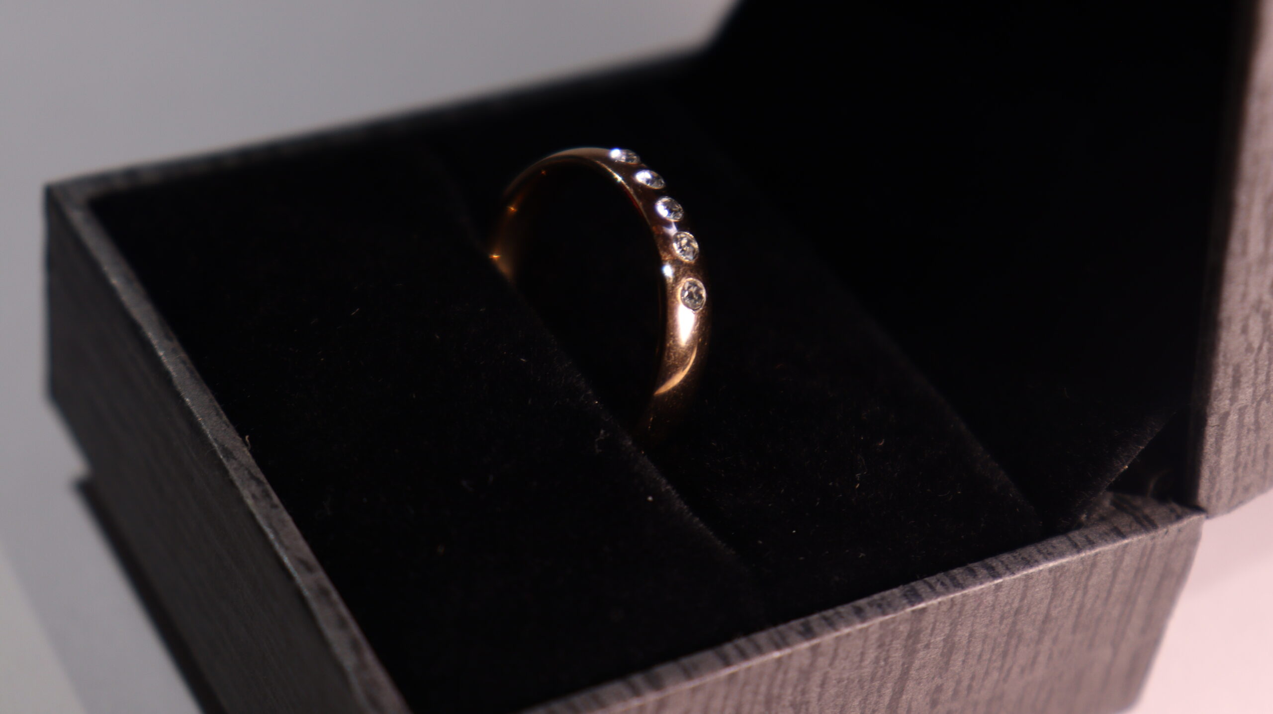 stellar-duo-18k-rose-gold-crystal-ring-set